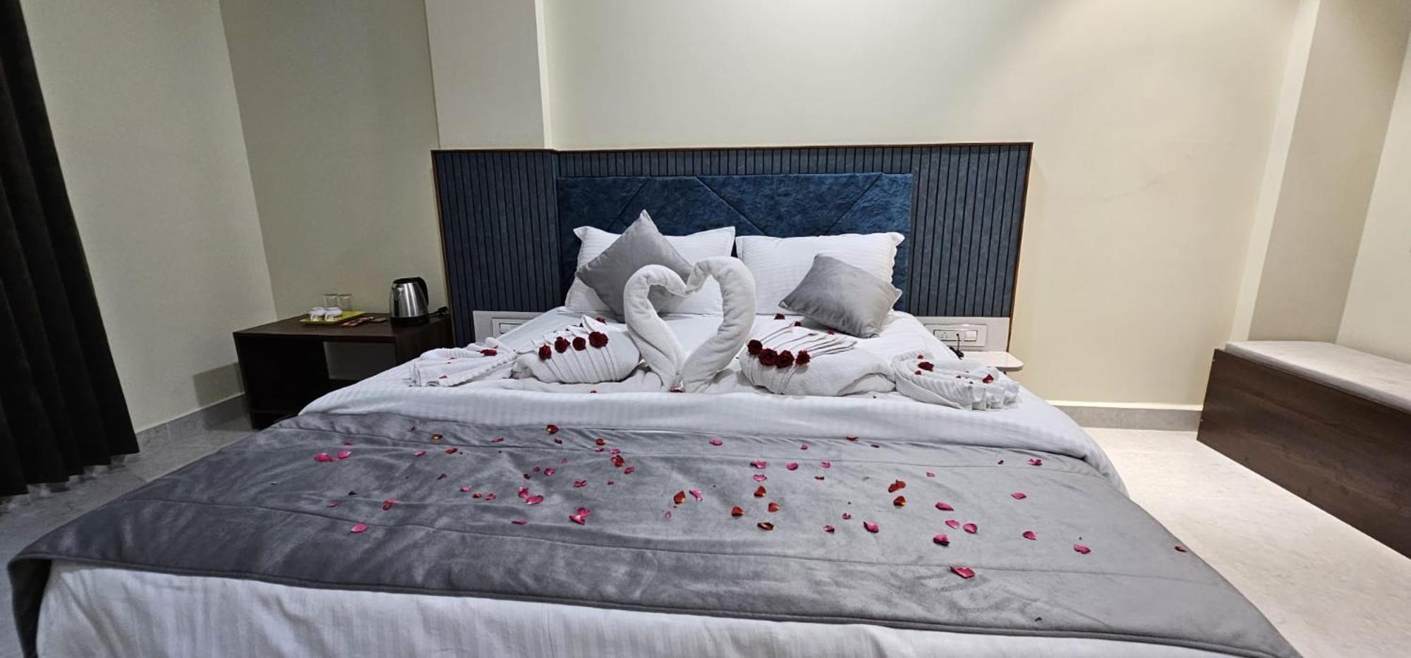 Jai Raja'S Tower Hotel Karaikkudi Luaran gambar