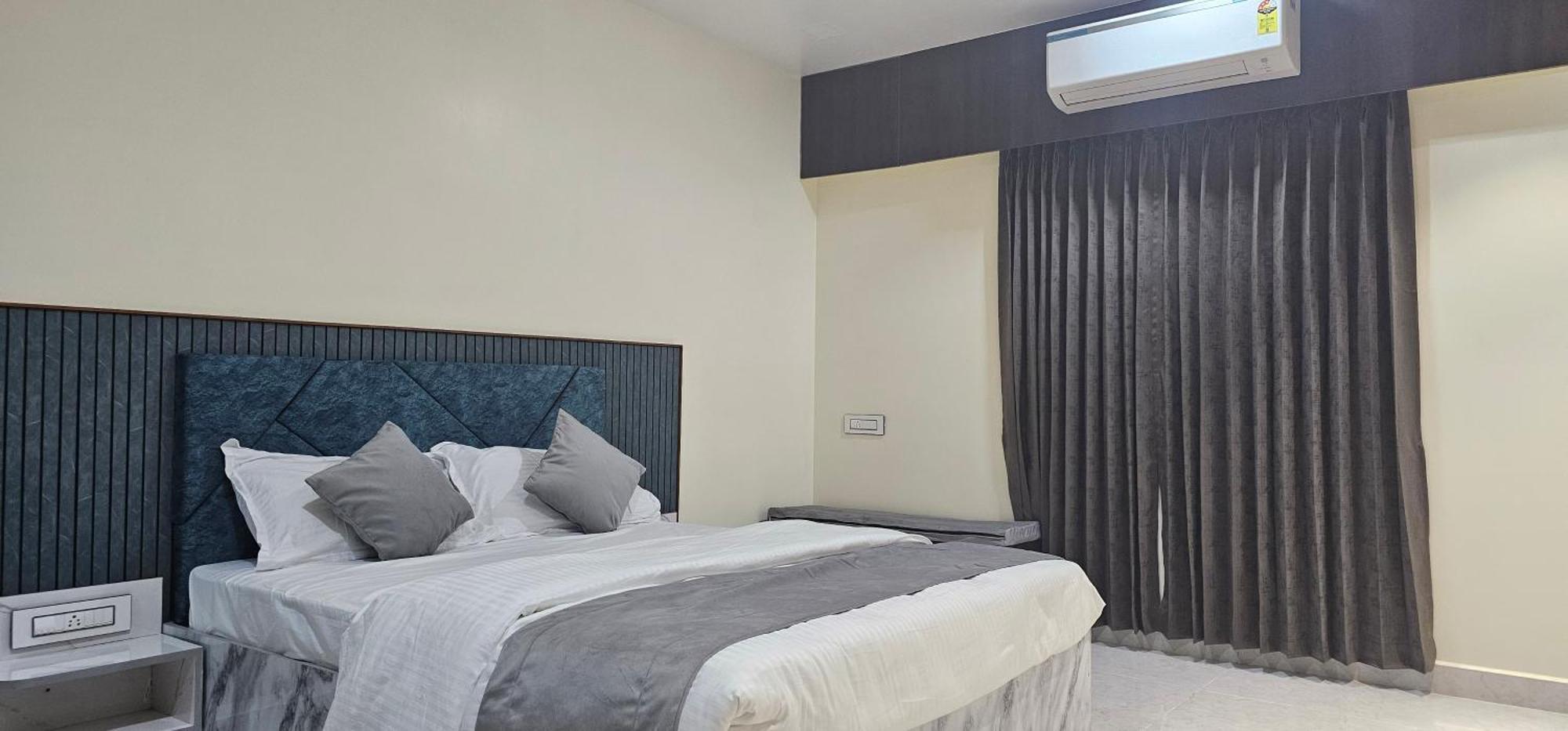 Jai Raja'S Tower Hotel Karaikkudi Luaran gambar
