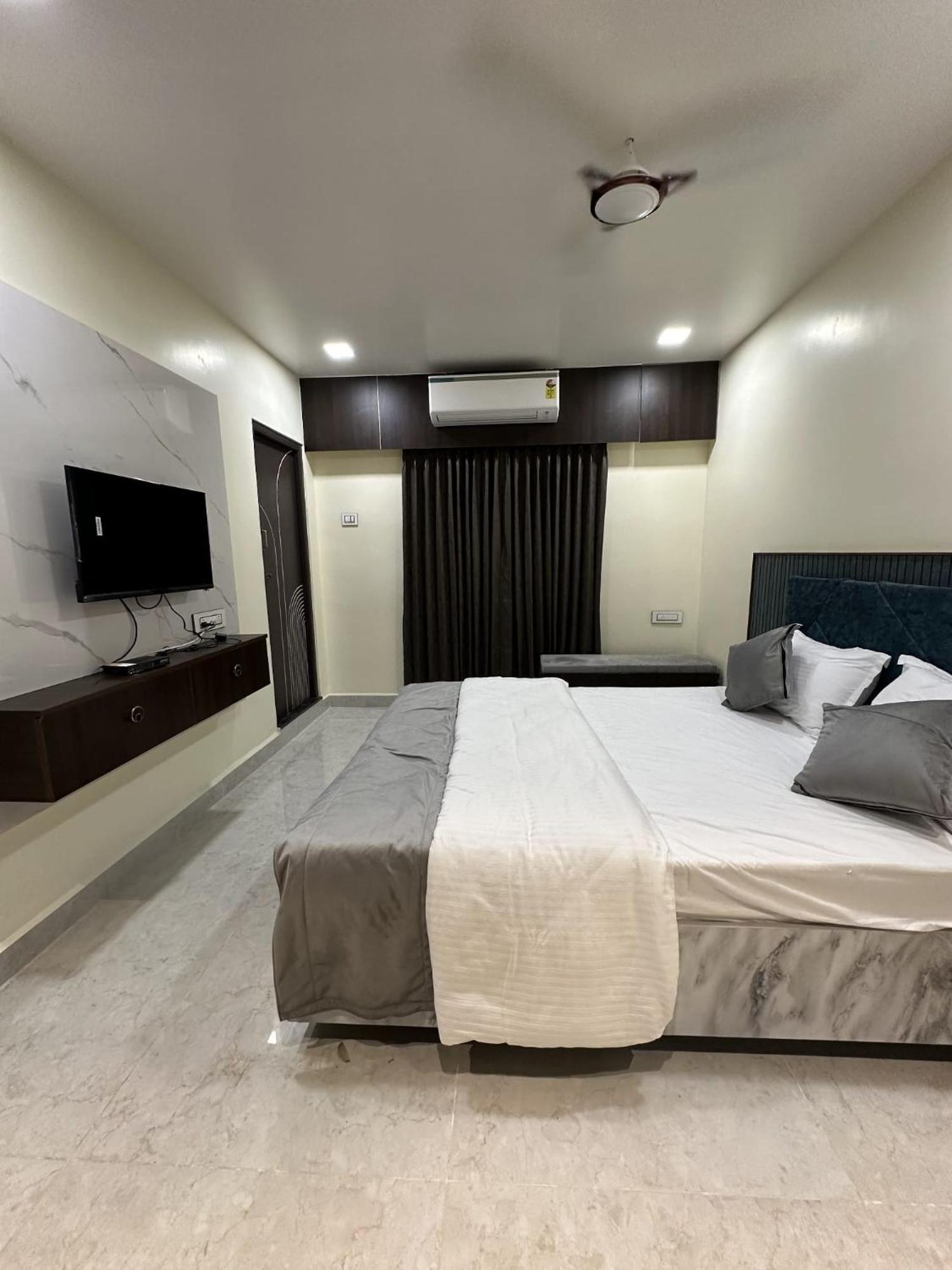 Jai Raja'S Tower Hotel Karaikkudi Luaran gambar