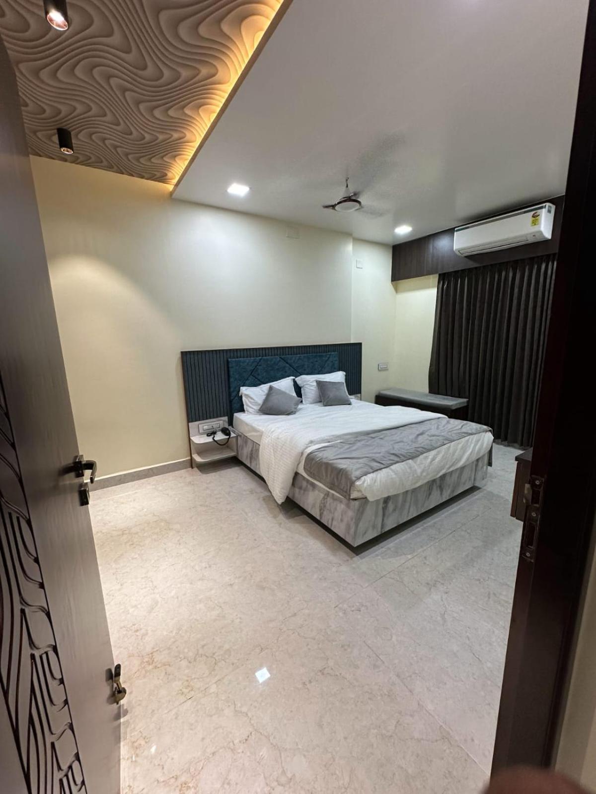 Jai Raja'S Tower Hotel Karaikkudi Luaran gambar